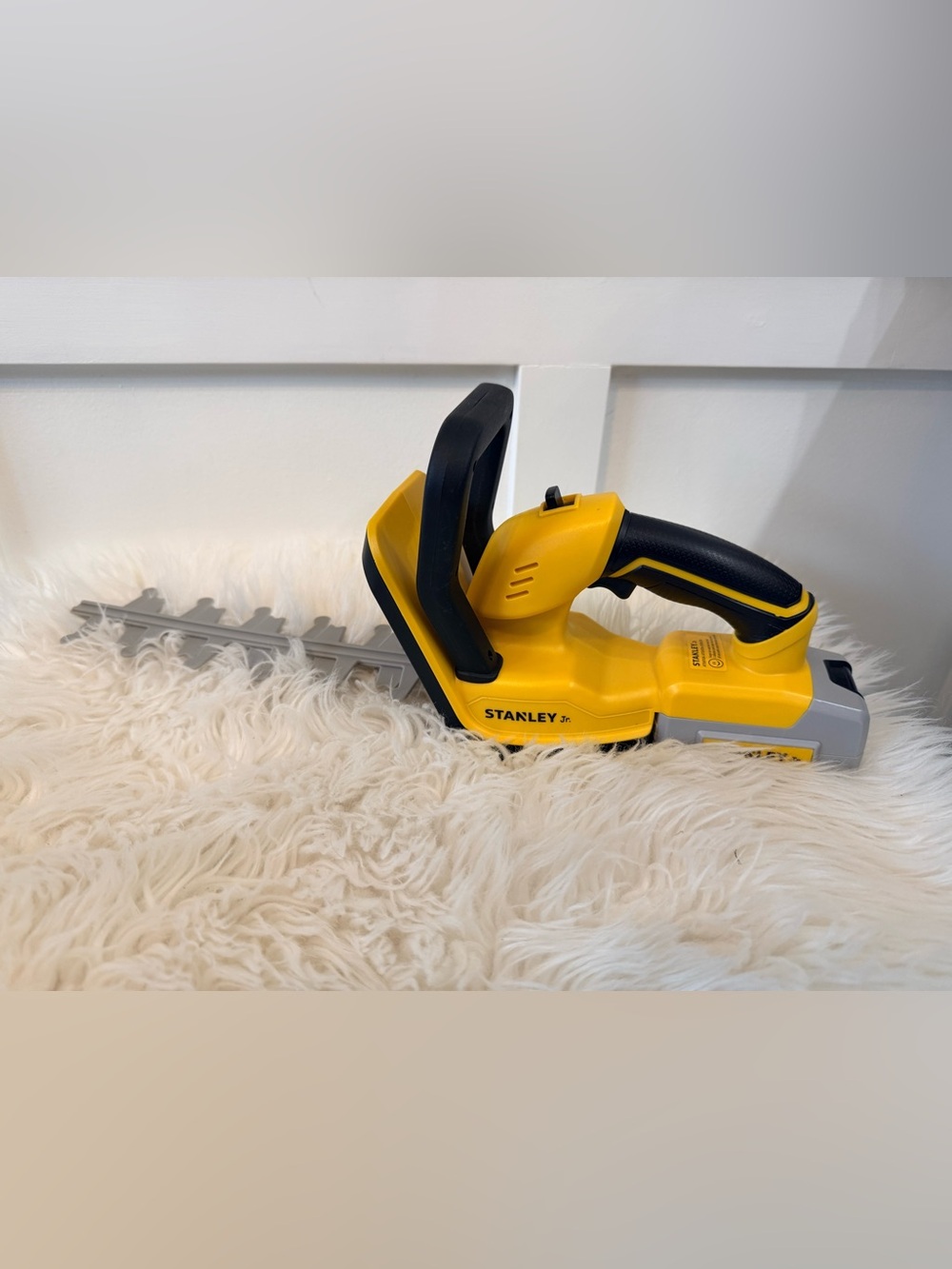 • Stanley Jr. Kids Battery-Operated Toy Hedge Trimmer